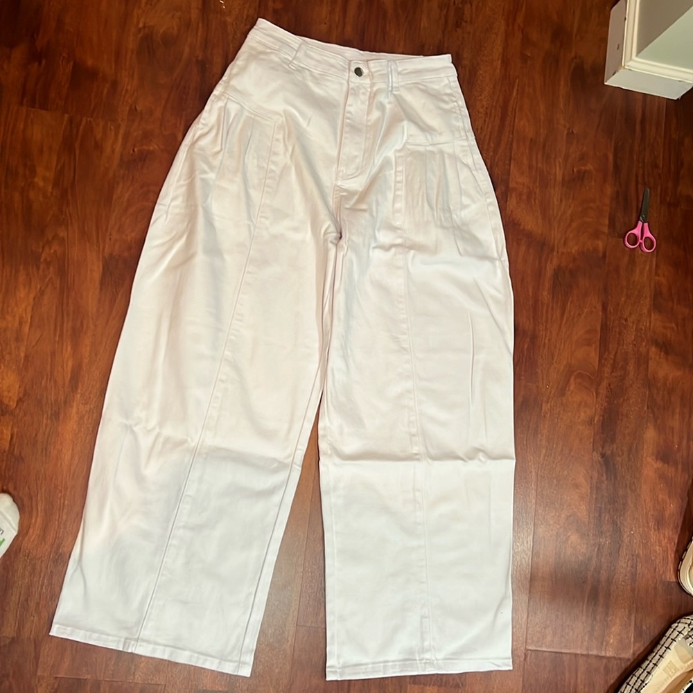 NWT size 8 amazon high rise white jeans